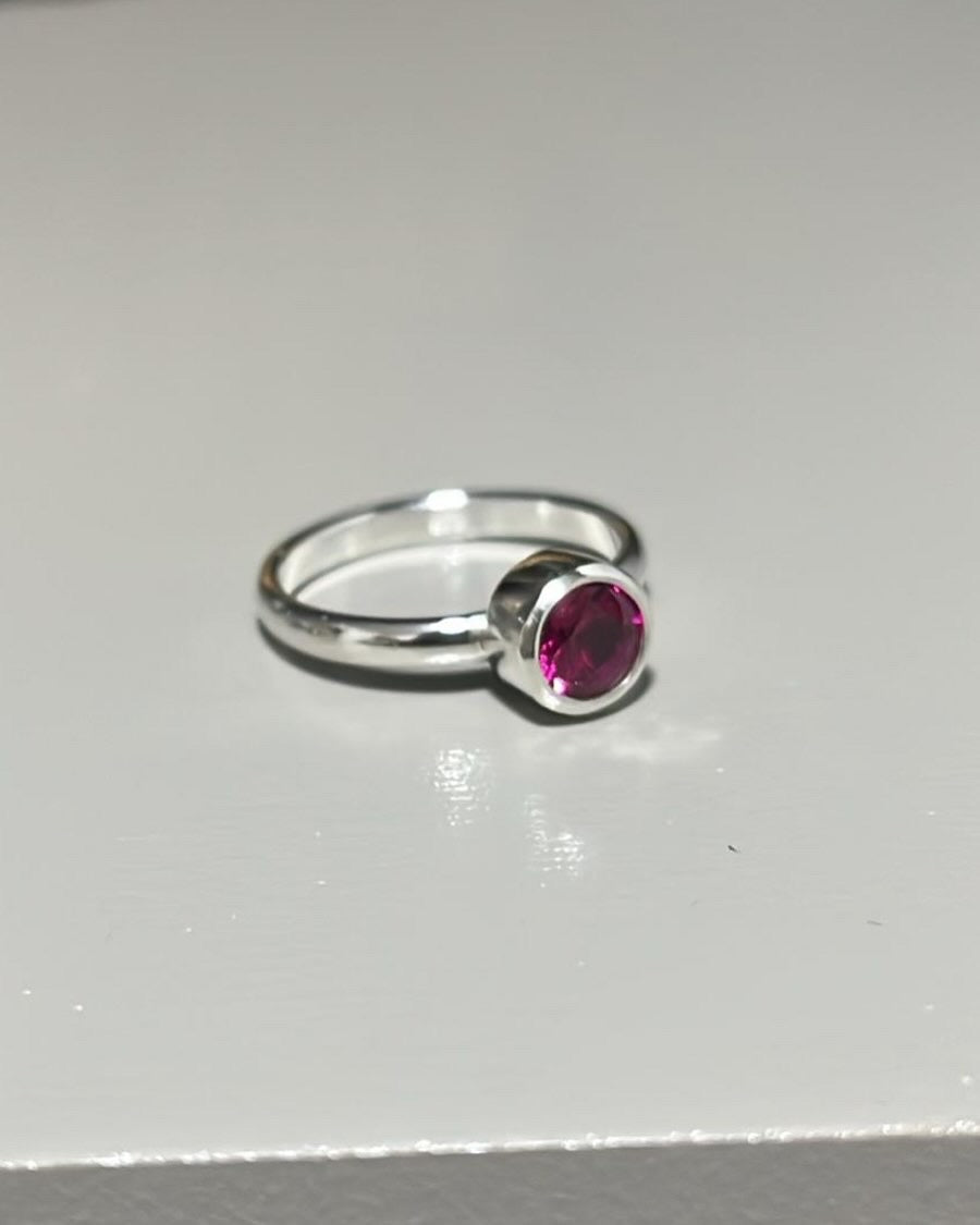 Anillo con circonia