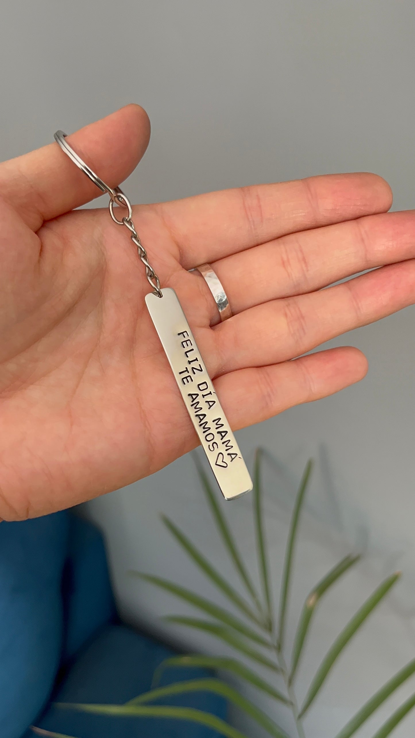Llavero personalizado en alpaca - 1 chapita