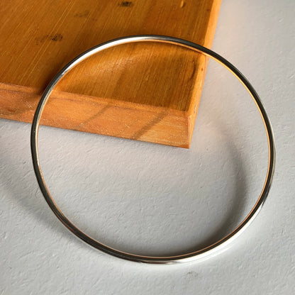 Esclava de alambre redondo