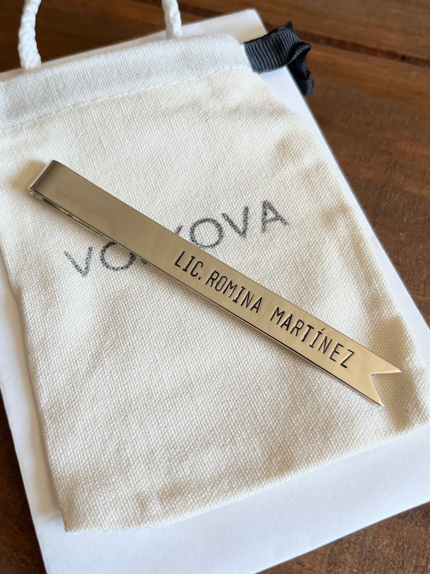 Señalador/identificador ancho en alpaca