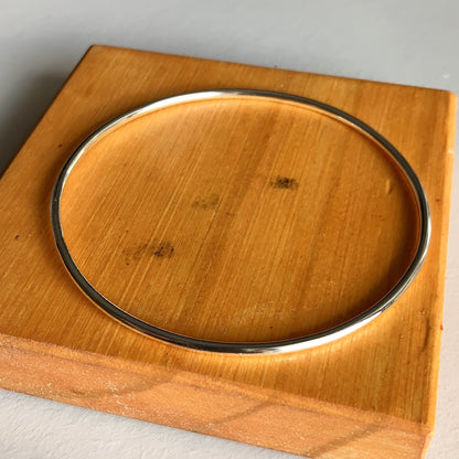 Esclava de alambre redondo