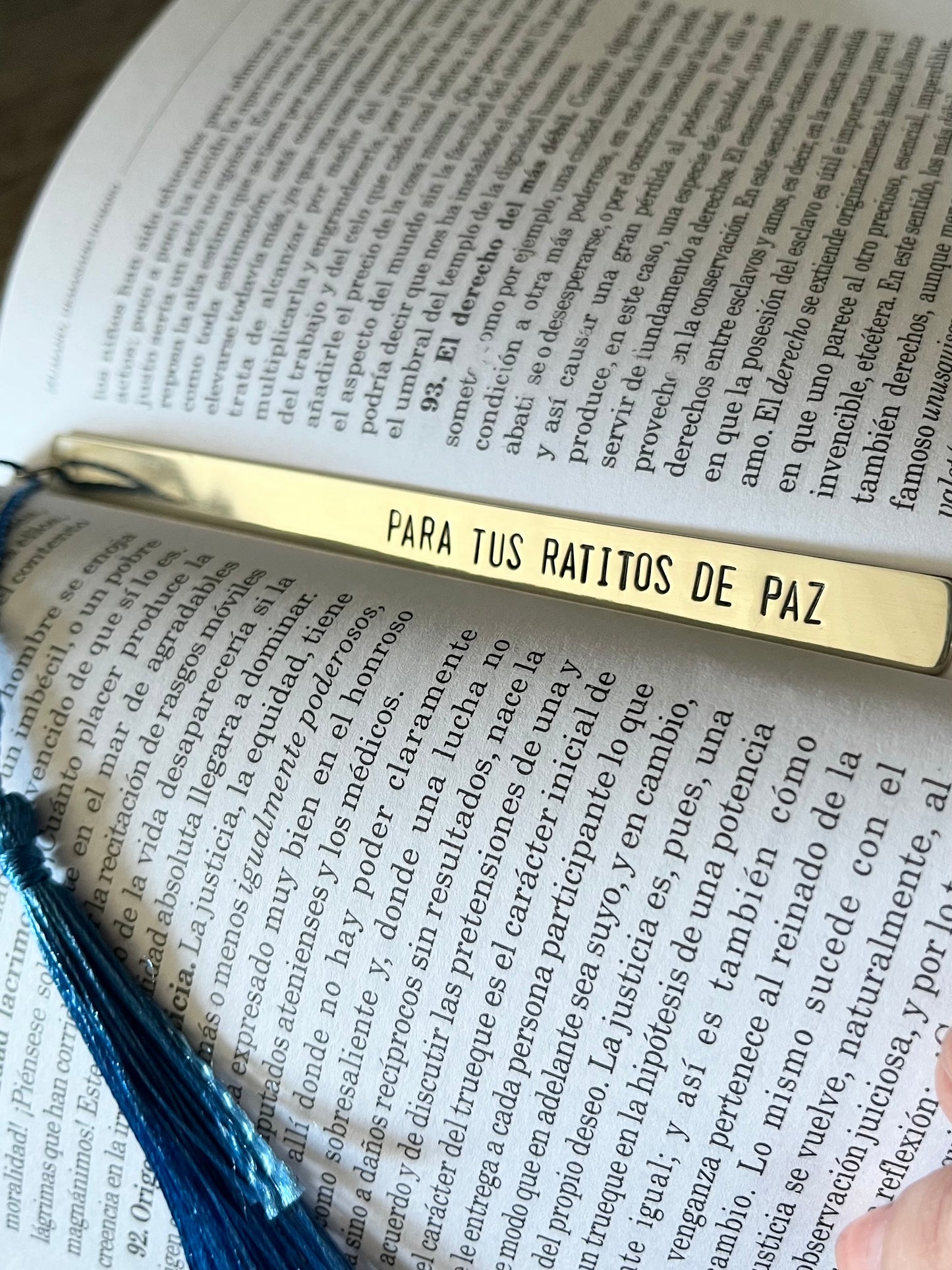 Señalador de libro con borla personalizado en alpaca