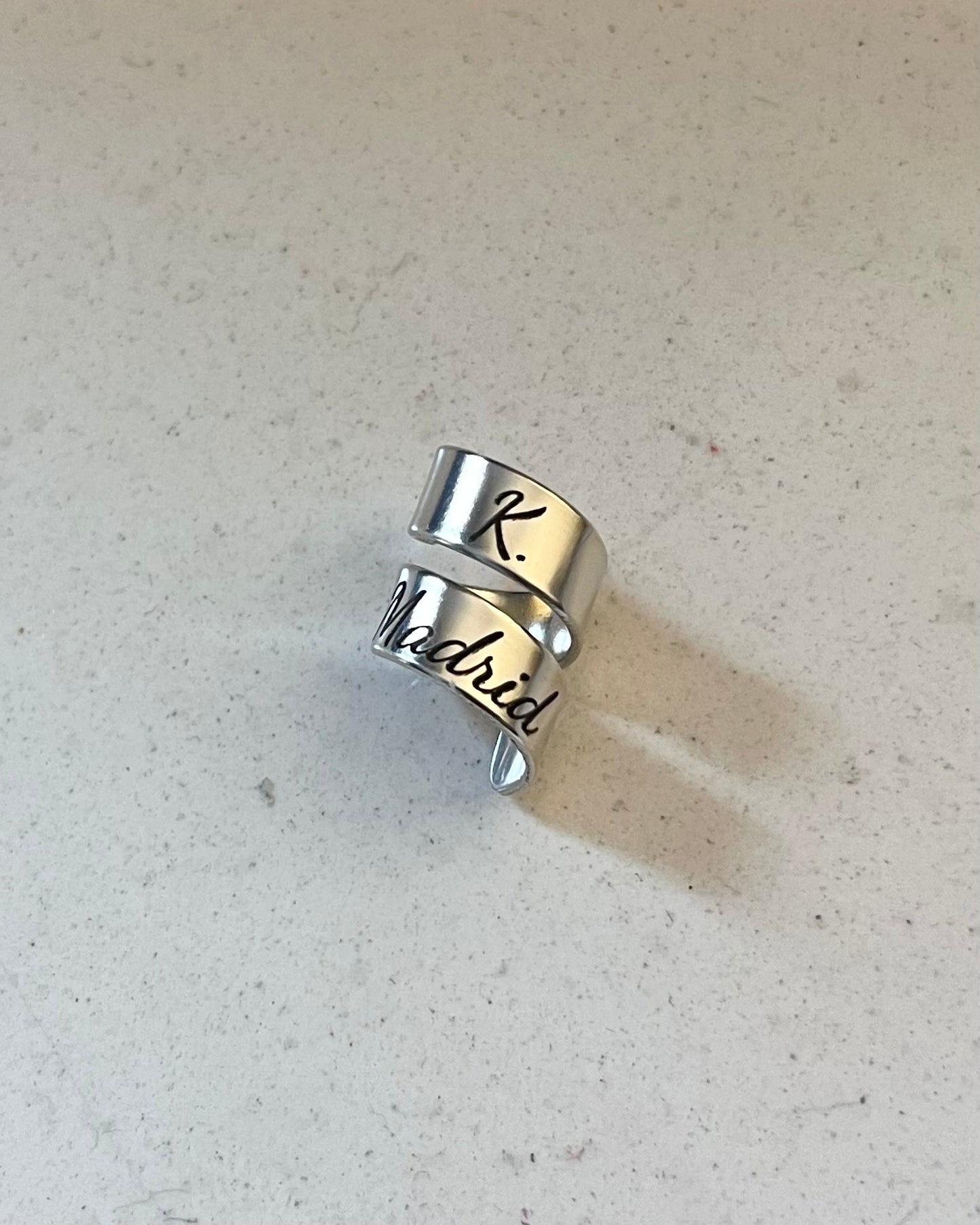 Anillo estetoscopio enrollado