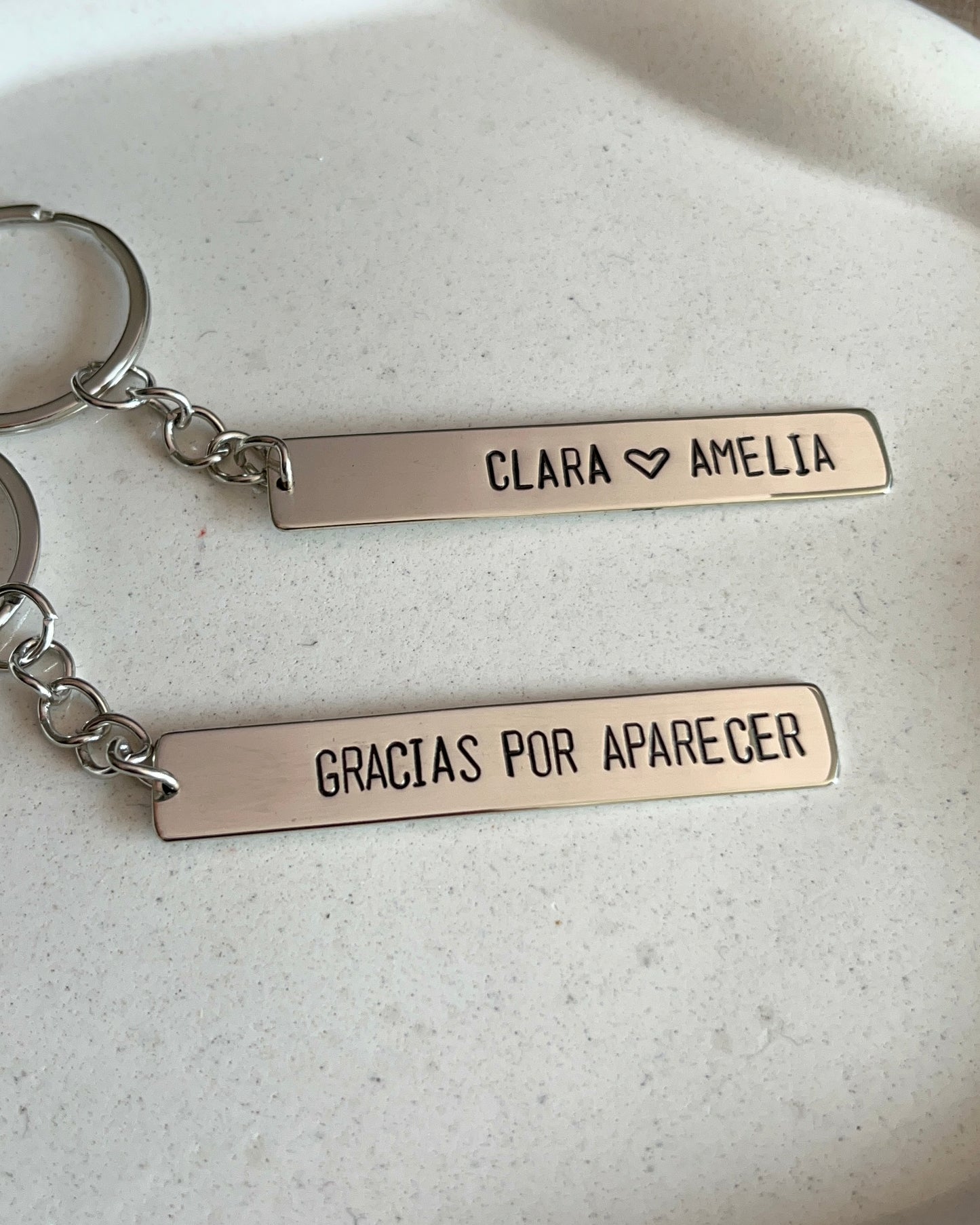 Llavero personalizado en alpaca - 1 chapita