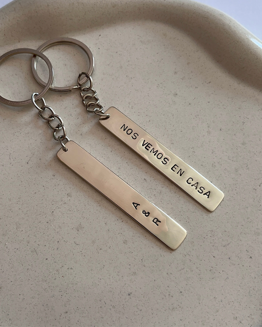 Llavero personalizado en alpaca - 1 chapita