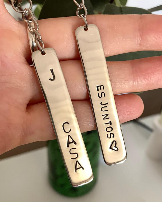Llavero personalizado en alpaca - 1 chapita