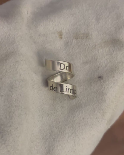 Anillo estetoscopio enrollado